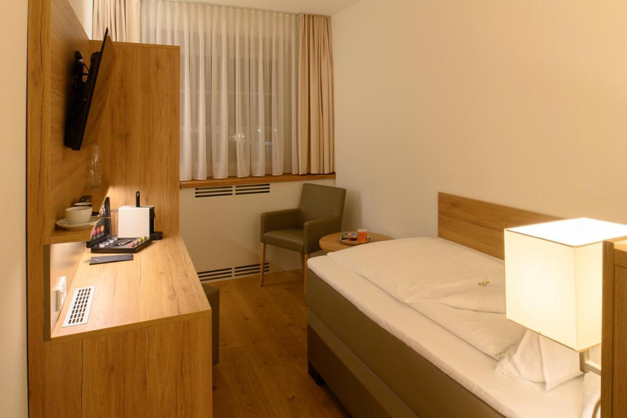 אשברג Landhotel Jagdschloesschen מראה חיצוני תמונה